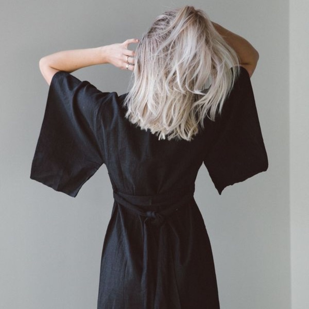 Beautiful linen dress with “kimono sleeves”